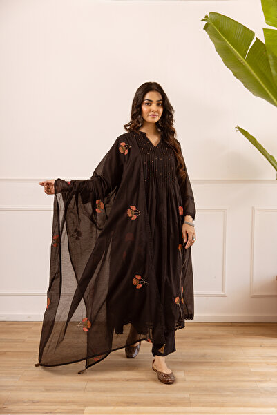PRIYA'S PANACHE Mul Chanderi Gathered Anarkali Kurta Set for Women | Kurta Pa...