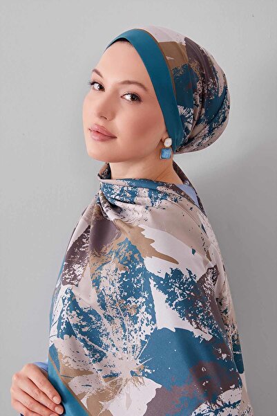 Levidor Petrol Green Leaf Pattern Moos Chrep Shawl