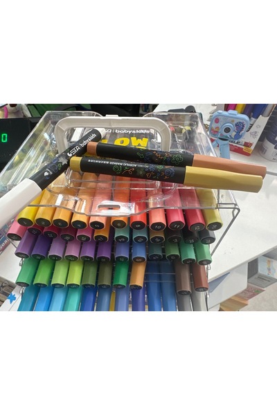u-toys 60-Piece Acrylic Marker Set with Brush Tip, Baby&Kids Marker Pen Set in Organizer Box.