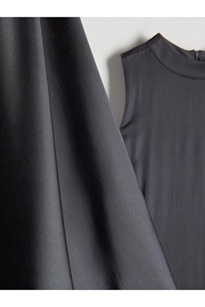 NO BRAND Rochie maxi evazată din viscoză, satinată grafit, mărimea XL.