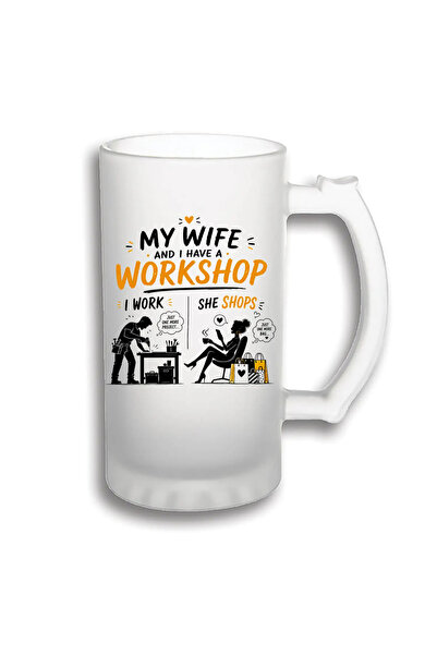 peGiftuiala Halbă Bere Personalizată 500 ml – I Work, She Shops