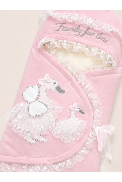 Kardeşler Bebe Lace Detailed Baby Swaddle