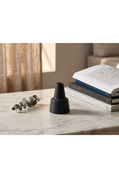 N.zone Luxurious Elite Flowing Line Design Vase - Enhance the Aesthetic Beaut...