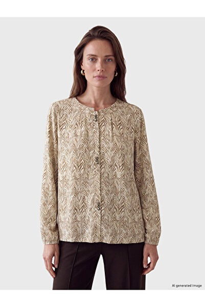 LC Waikiki Trendlucky Oval Neck Patterned Blouse with a Difference