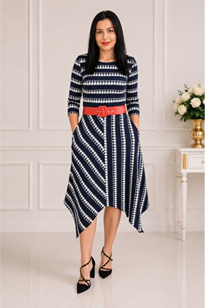 OEM Rochie eleganta Zoey .model cu dungi pepit si croi asimetric,nuanta de bl...