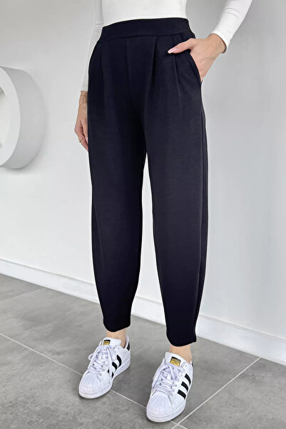 GÜLSELİ Black Women's Pocketed Carrot Pants