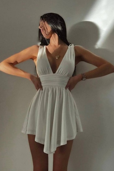 Gee&Gee Çift Kat V Yaka Bel Büzgülü Sandy Kumaş Şortlu Mini Elbise G4095