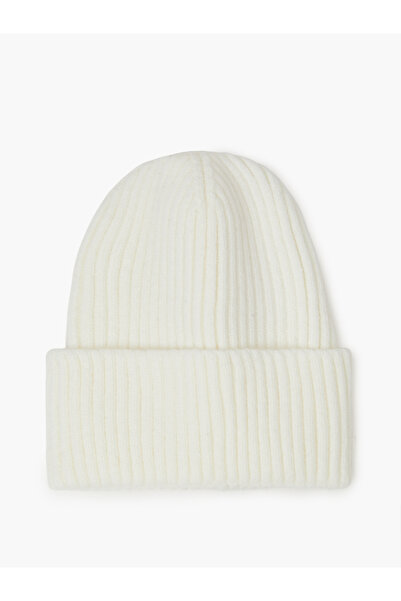 Styli Off White Ribbed Knit Beanie