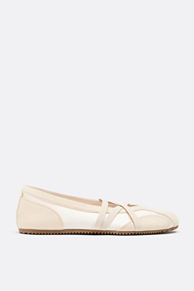 Stradivarius Çapraz bantlı sneaker babet