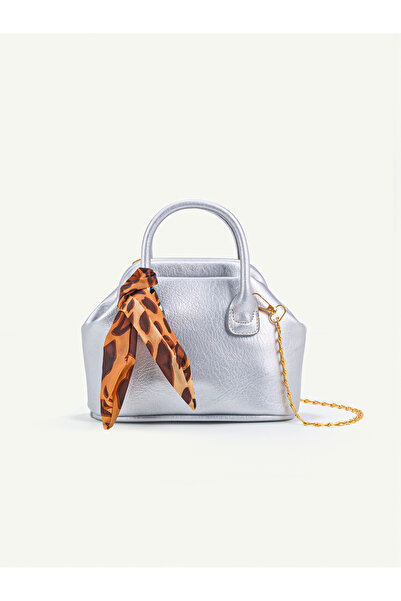 Beshora Holly Silver Scholarship Chain Detailed Hand & Shoulder Bag