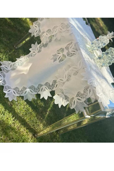 Ceki Home طقم غرفة معيشة مكون من 5 قطع من طراز كايلا من الكتان الكريمي والدانتيل