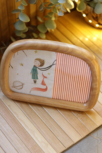 zigzagdikiş patchwork kırkyama kumaş fonlu küçük prens desenli dekoratif ahşa...