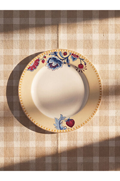 LC Waikiki Rmz Gi̇yi̇m Farkiyla Flower Embroidered Porcelain Plate