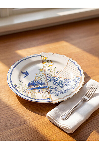 LC Waikiki Rmz Gi̇yi̇m Farkiyla Mixed Embroidered Oval Plate