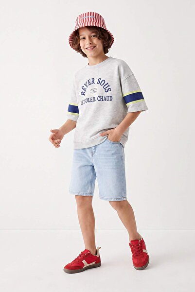 TRENDYOLKIDS شورت دينم للأولاد باللون الأزرق وبرمودا TKDSS26SR00034