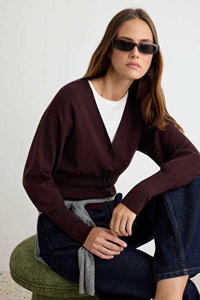 Trendyol Collection كارديجان تريكو بخيوط بنية فاخرة/خيوط خاصة بحافة تنورة ملف...
