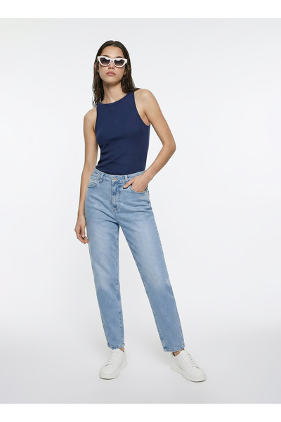 Mustang Açık Mavi Kadın Mom Fit Yıkamalı Denim Pantolon CHARLOTTE TAPERED-1315