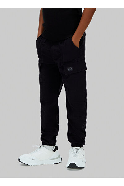 Calvin Klein Siyah Erkek Çocuk Lastikli Lastikli bel Rahat Kargo Pantolon IB0...