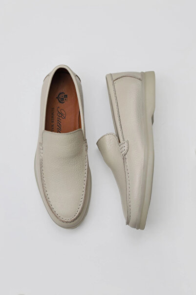 Bueno Shoes حذاء لوفر نسائي من الجلد باللون البيج 05ws102