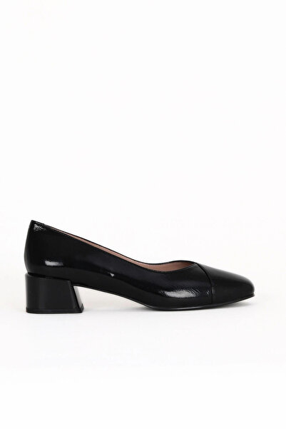 Bueno Shoes Pantofi cu toc de damă din piele lacuită neagră 33wa7716