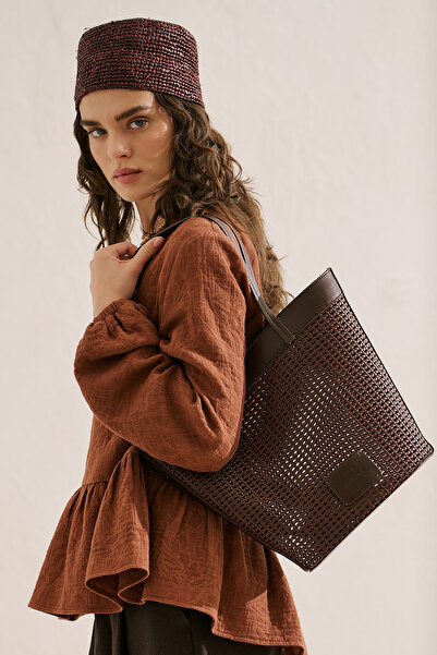 Manuka Ira Knitted Leather Bucket Bag Brown