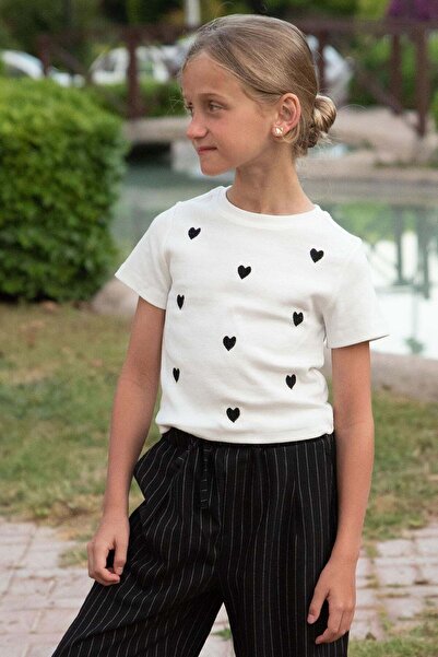 Breeze Tricou pentru fetiță cu broderie de inimă, 9-14 ani, ecru