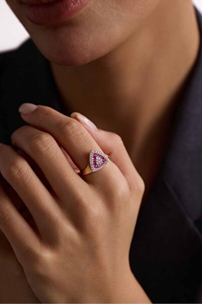 Sembol Gold Pink Baget Taşlı Üçgen Yüzük