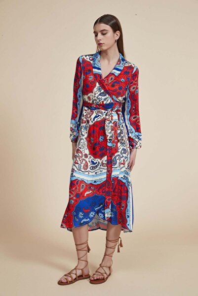 Yola Knee-Length Printed Dress with Long Sleeves and V-Neck