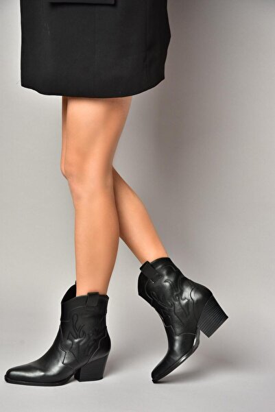 Fox Shoes T296112009 Siyah Kalın Topuklu Kadın Bot