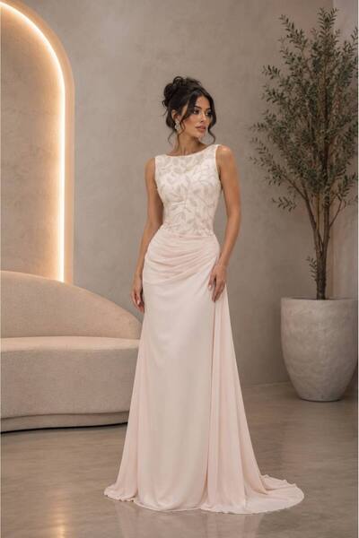 Moda Line فستان سهرة مع تطريز يدوي وقماش جورجيت