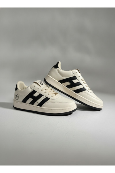 Nubbock Vintage Look Cream Black Lace-Up Sneakers Nk4158