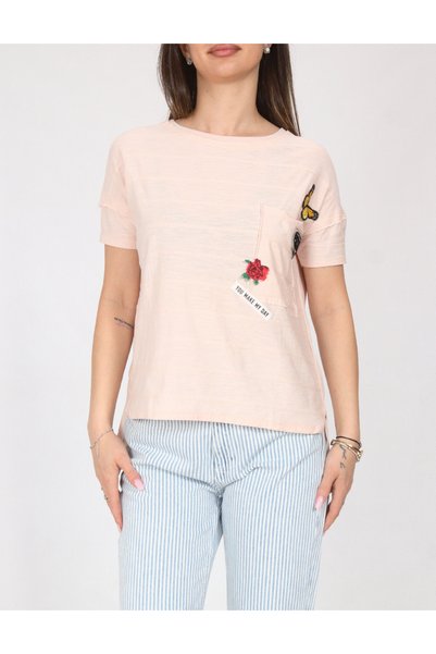 Evendi Tricou, Roz deschis
