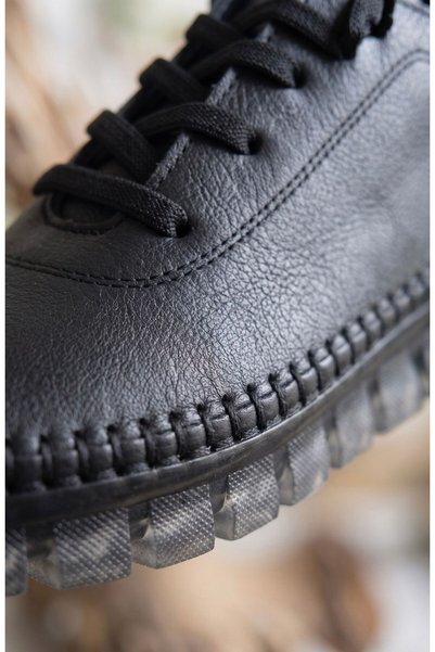 HYS SHOES Women's Black Comfort Orthopedic Walking Shoes Soft Transparent Sole Casual Shoes