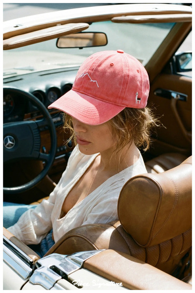 PIECE SIGNATURE Leave the Boring Accessories Behind! The New Icon of the City...