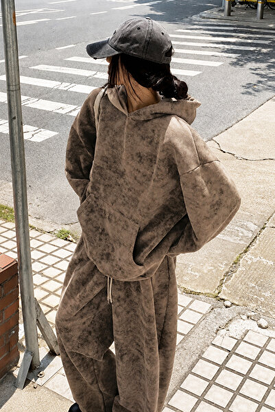 İlayda Toprak Washed Beige Washed 3-Yarn Loose Fit Kangaroo Pocket Hooded Swe...
