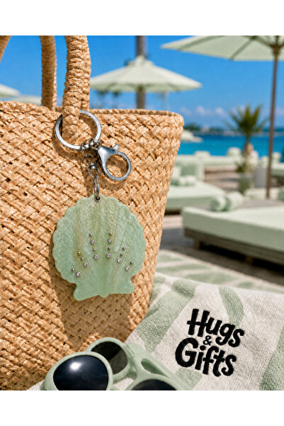 Hugs and Gifts Hugs & Gifts |   Mint Seashell Mirror Keychain ✨ 🐚 💚