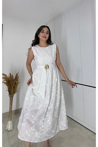 Starmount Butik Beyaz Üç Boyutlu Çiçek Desenli Gold Kuşak Elbise