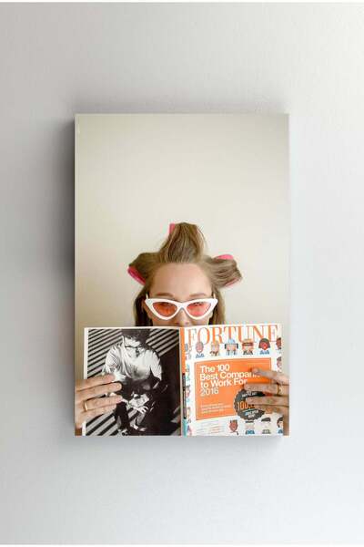 Efect Canvas Tablou Canvas - Femeie la salon vintage