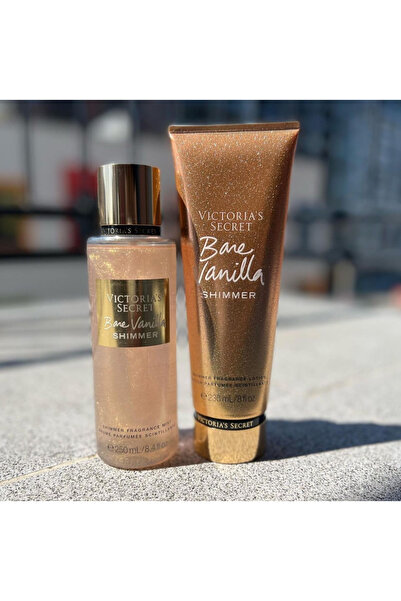 Victoria's Secret رذاذ معطر ومرطب برائحة الفانيليا اللامعة 250 مل