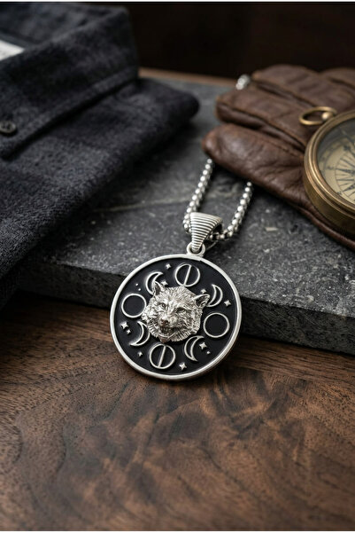 Velcari Minimalist Style Stainless Steel Men's Necklace with Wolf Figure
