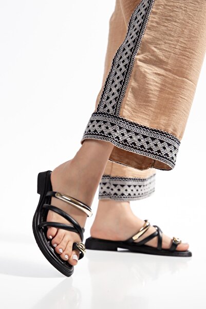SUİNS SHOES شباشب نسائية من سوينز هيلوف موديل فليب فلوب