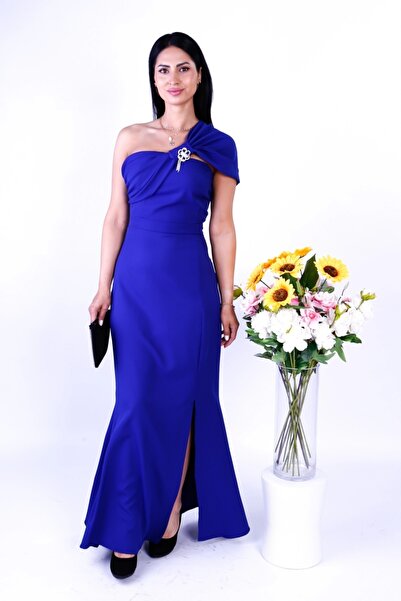 VERO Rochie Albastra Elisee Elegantă Lungă cu Broșă – Stil Glamour