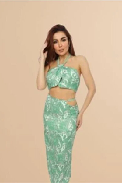2TRENDY فستان اخضر منقوش مفتوح البطن