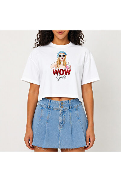 URBANTRENDSTORE Crop T-shirt με λευκό σχέδιο, άνετη εφαρμογή, ακατέργαστη κοπ...