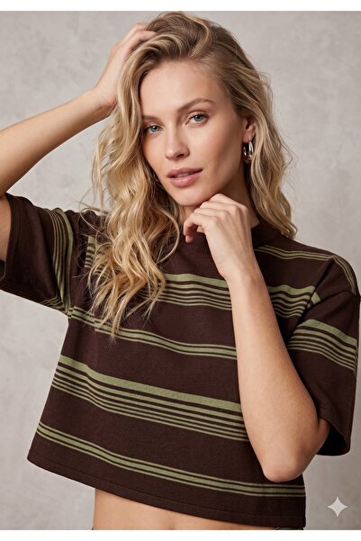 FAVORİST Çizgili Bisiklet Yaka Crop Kadın Triko T-shirt