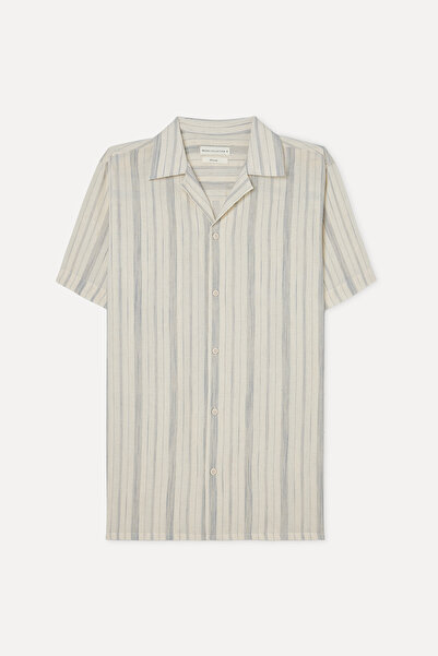 Mudo Men's Off-White Striped Regular Fit Resort Collar Short Sleeve Shirt