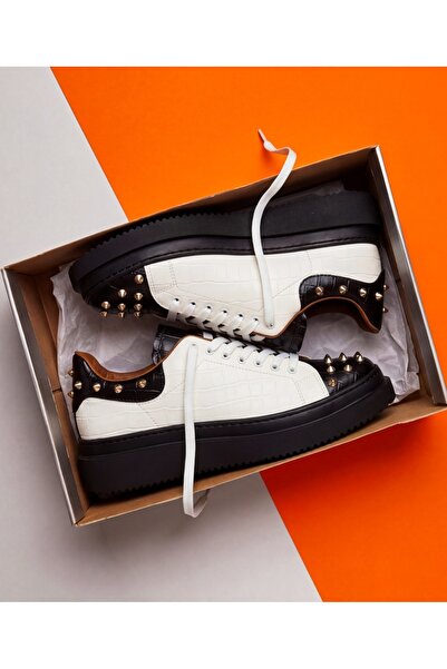 EXCLUSIVE STYLE Adidasi din piele ecologică alba cu talpa neagra - SPIKED
