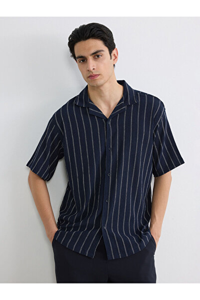 LC Waikiki Nevavm Regular Fit Resort Collar Striped Men's Shirt with Difference