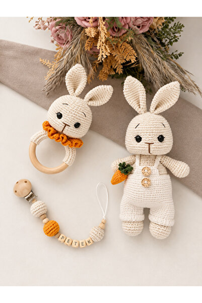 SineklikStoree El Yapımı Amigurumi Tavşan Bebek Hediye Seti – İsimli Emzik Zi...