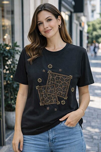 LOVE YUVARLAK YAKA TAŞLI T-SHIRT